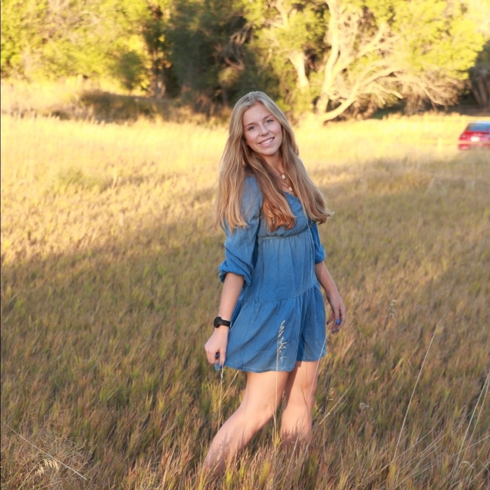 Meet your Posher, Zena